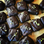 Load image into Gallery viewer, Mint Meltaway - Eight piece bag

